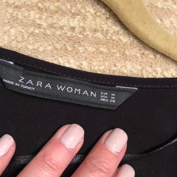 Zara Black top with buttons. Silky material - Picture 2 of 3